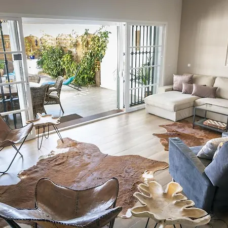 Mb-spacious Townhouse With Private Pool Hébergement de vacances