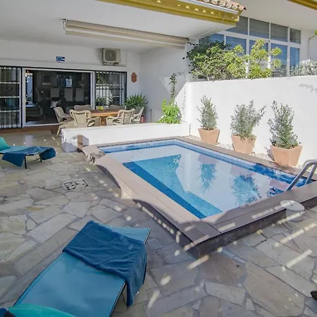 Mb-spacious Townhouse With Private Pool Hébergement de vacances